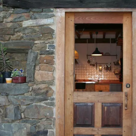 Hostel Les Xendes. Parque De Redes *