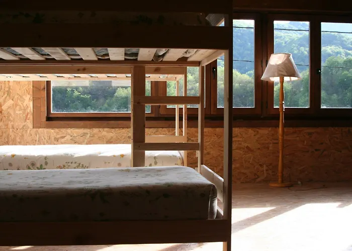 Albergue Les Xendes. Parque De Redes *