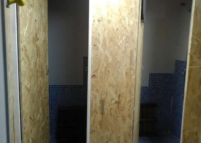 Albergue Les Xendes. Parque De Redes