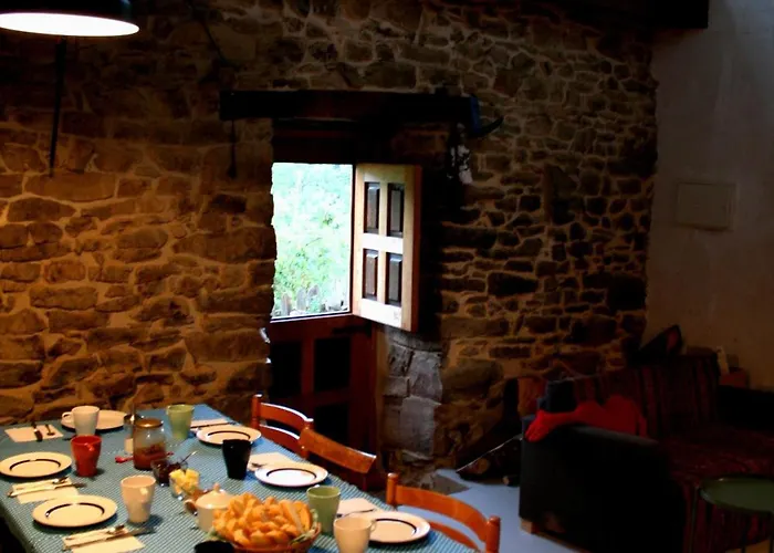 Les Xendes. Parque De Redes Albergue *