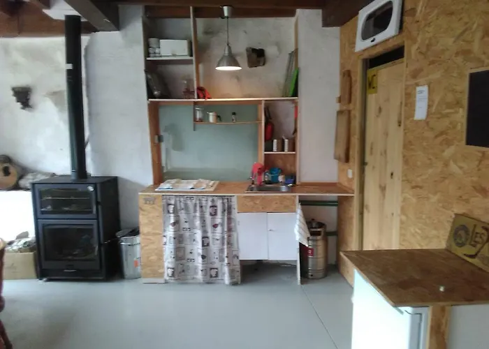 Les Xendes. Parque De Redes Albergue *